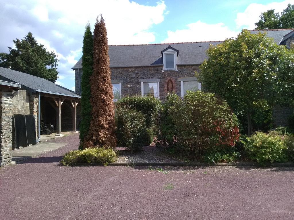 Saint-Martin-sur-Oust Popote Et Polochon Bed & Breakfast エクステリア 写真